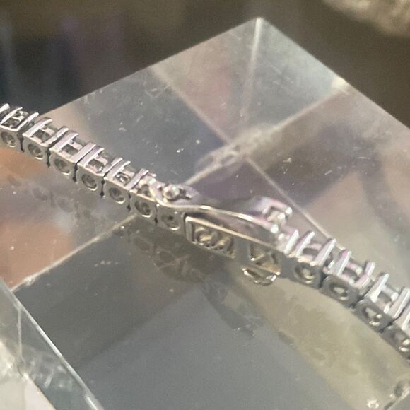 Fancy ceramic cross with jewels set on a beautiful Sterling and rhinestone 26” - Picture 10 of 10